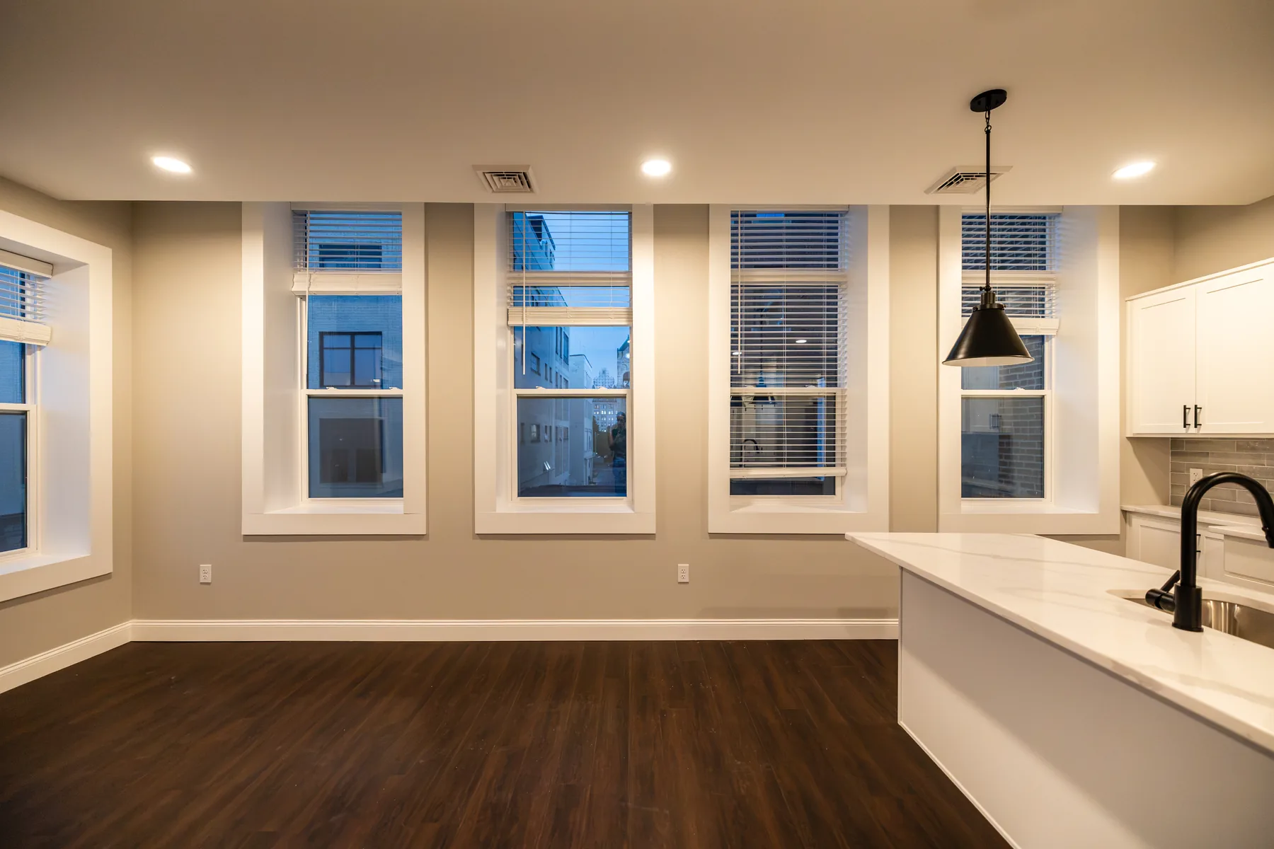 Interior view 3 of the second floor residence at 515–517 Lackawanna Avenue