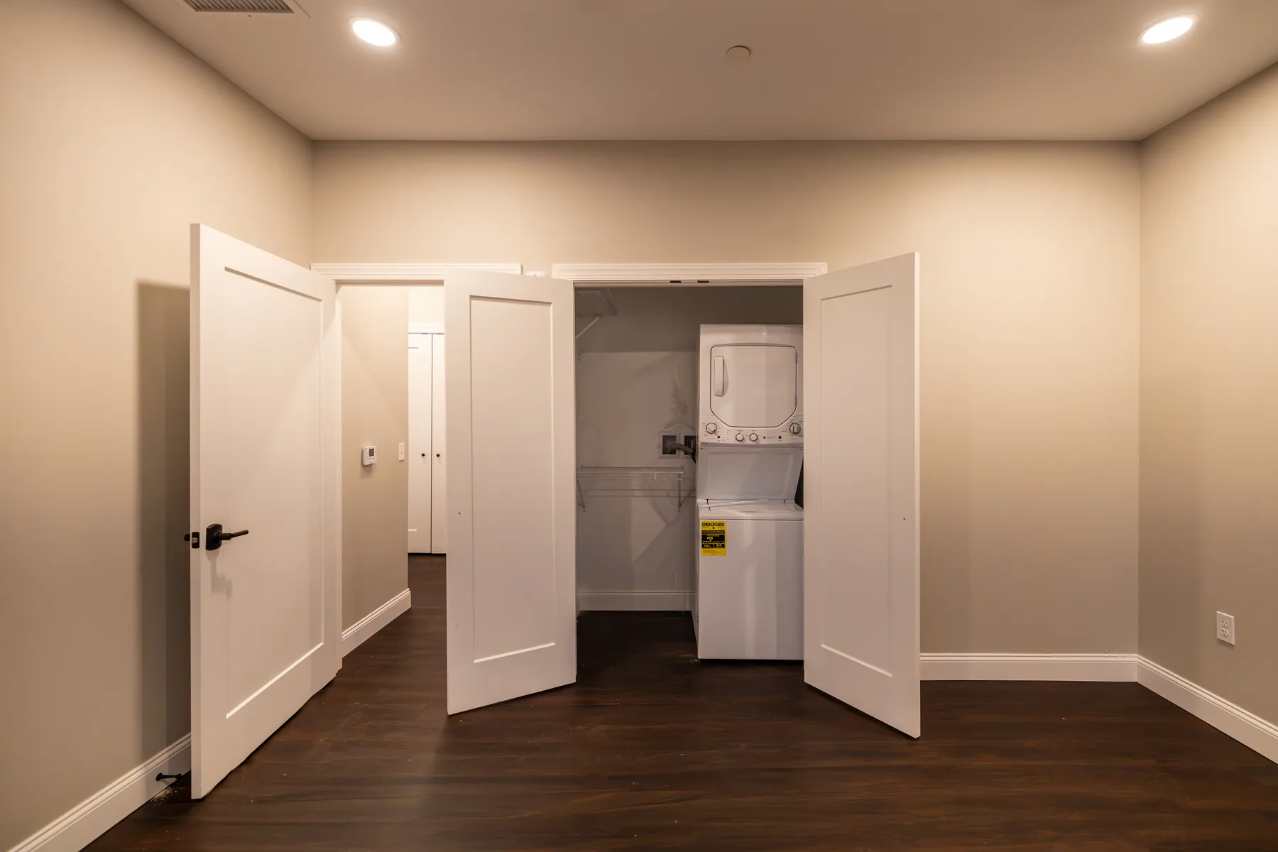 Interior view 12 of the second floor residence at 515–517 Lackawanna Avenue