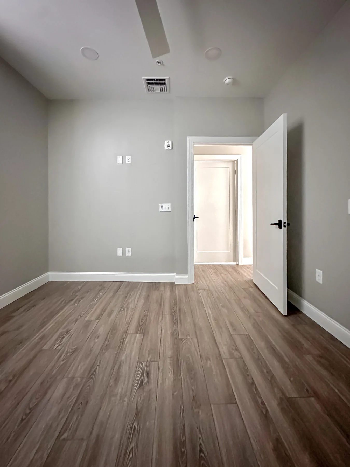 Interior view 5 of Unit 301 at 519 Lofts