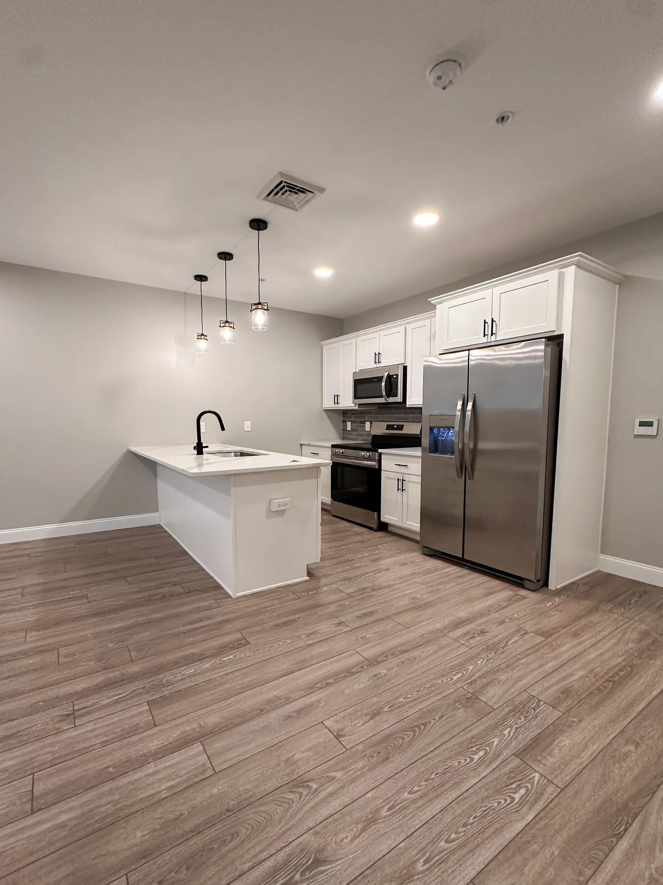 Interior view 7 of Unit 304 at 519 Lofts